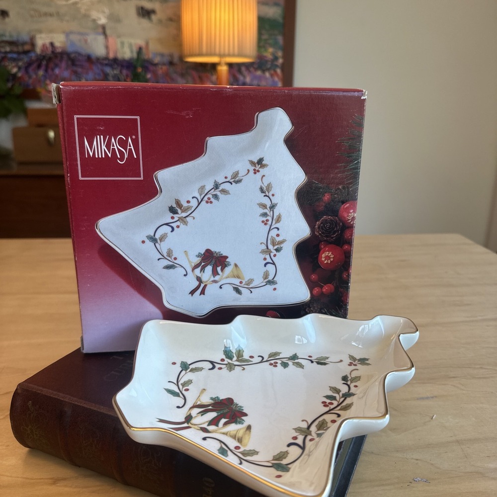 Mikasa Porcelain 8" Holiday‎ Christmas Tree Candy Dish GOLD NIB  Trinket Holiday